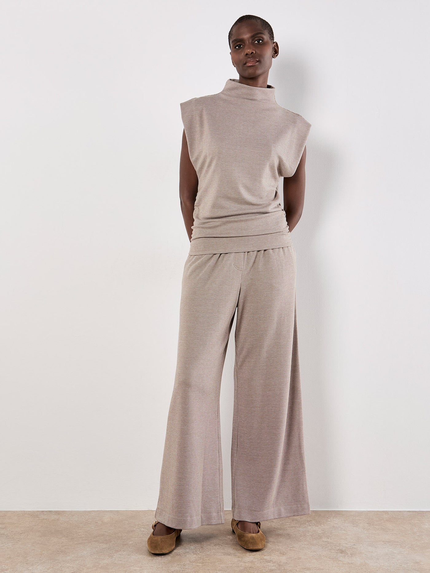 Mini Dogtooth Side Ruched Top - Stone