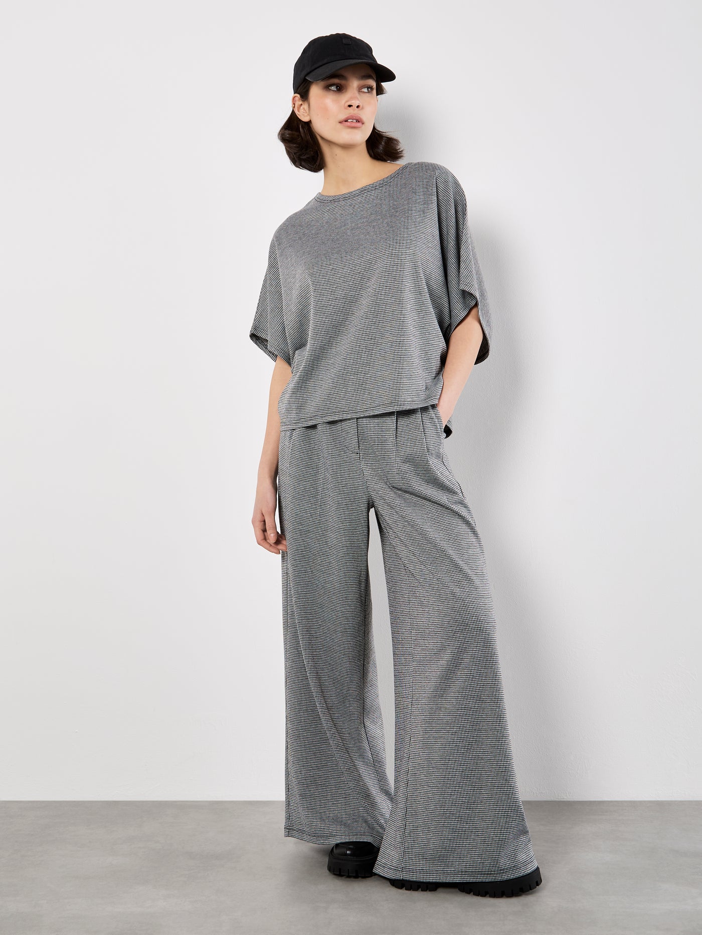 Soft Touch Side Ruched Top - Stone